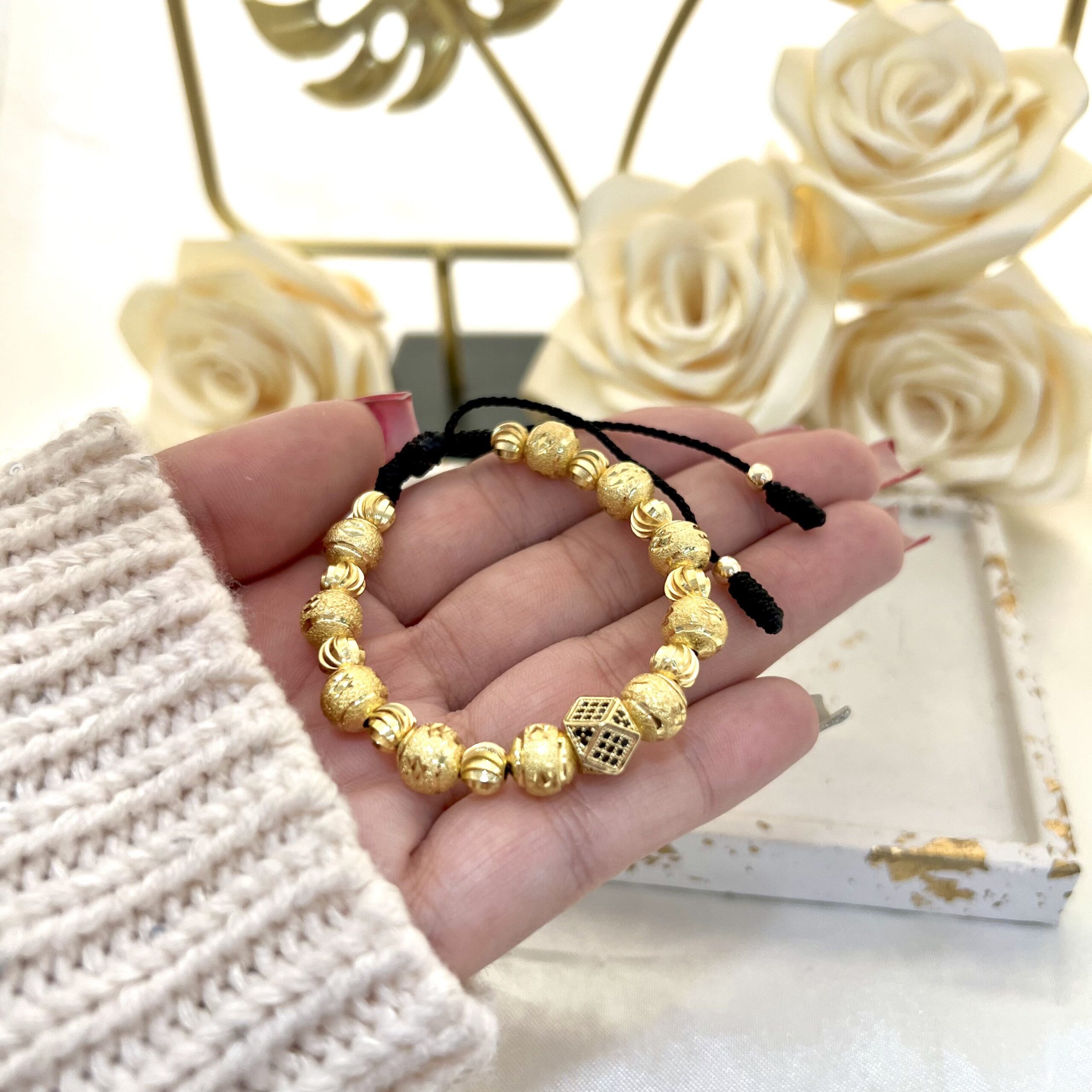 Pulsera Luxury LP012 – Destellos de Elegancia y Precisión Artesanal - Imagen 2